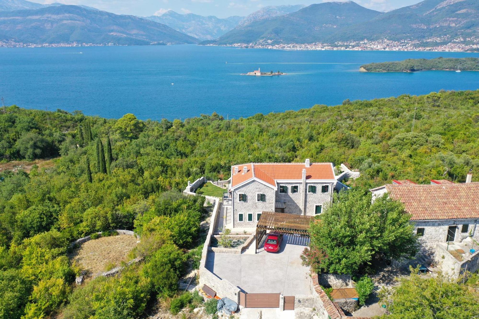 Villa Vista Azzurra Тиват Екстериор снимка