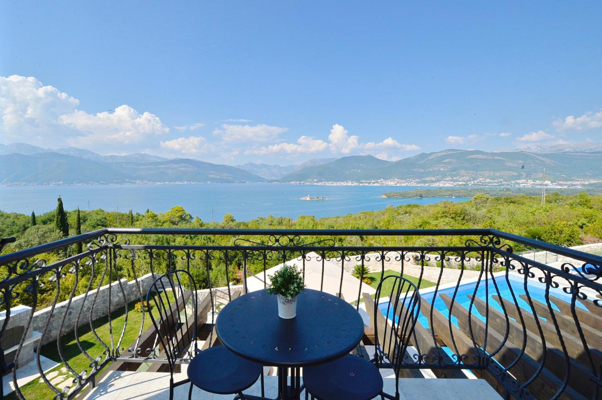 Villa Vista Azzurra Тиват Екстериор снимка