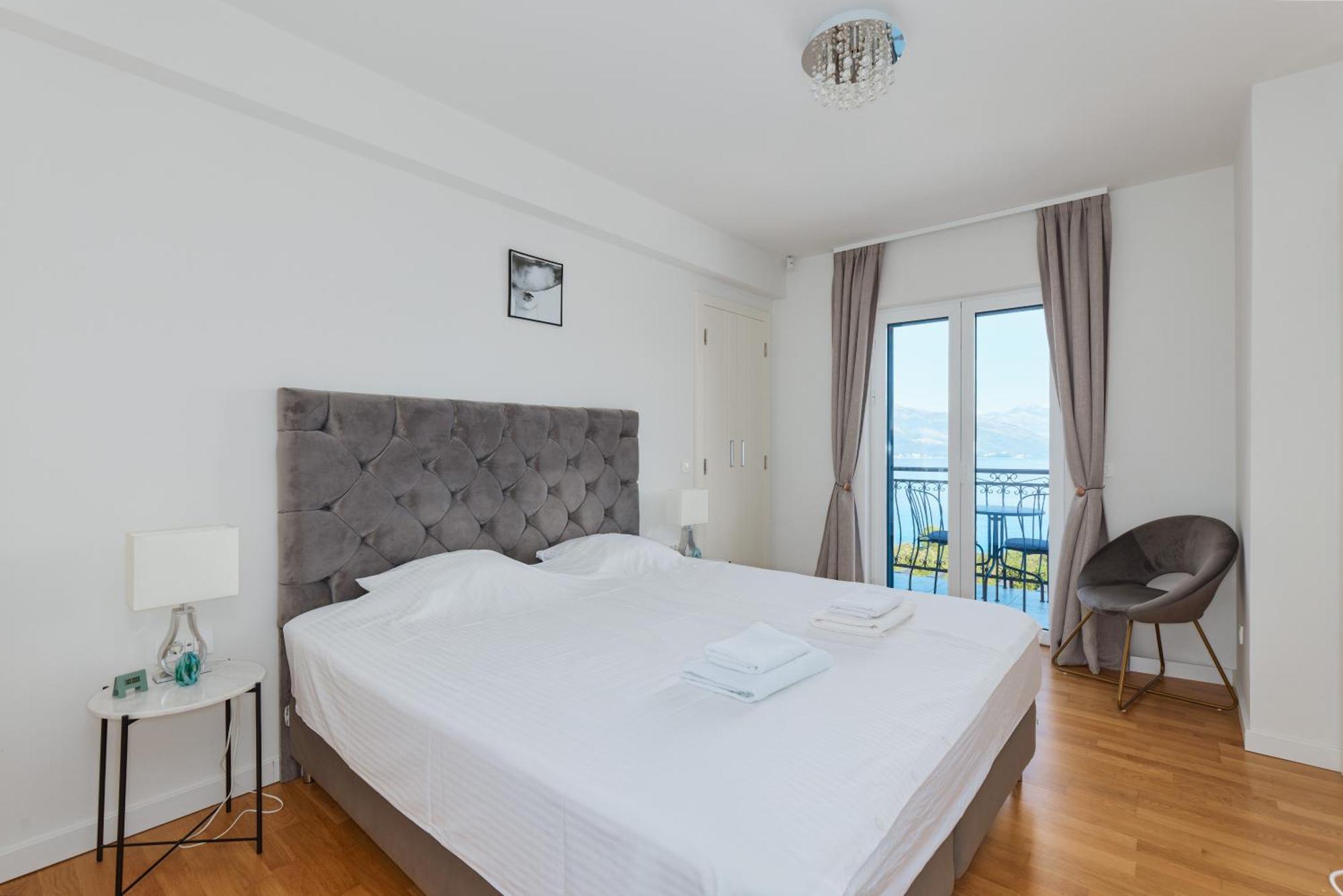 Villa Vista Azzurra Тиват Екстериор снимка